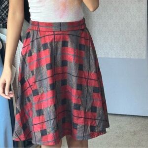 Stylish Plaid Skater Skirt in Red and Grey